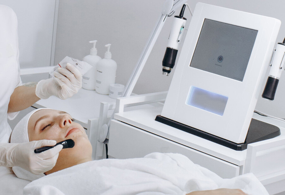 3 in 1 Oxygen Jet Peel Infusie Gezichtslift Strengening Schoonheid Huidverzorging CO2 Bubbel Oxygenatie Exfoliate Oxygen Gezichtsmachine