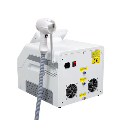 Draagbare pijnloze 808 laser ontharing 2 in 1 diodelaser ontharing picoseconde machine