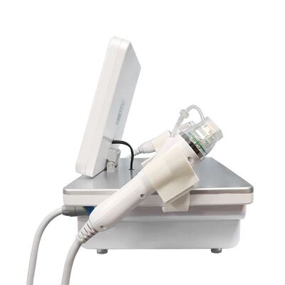Verwaarloosbare Gouden RF Microneedle Machine Litteken Striae Verwijdering Gezicht Lifting Huidverjonging Schoonheidsapparatuur